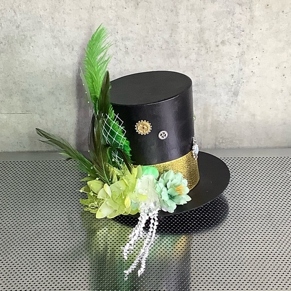 🍒 FEATHER HAT MINI TOP FLOWER GREEN FRINGE BEAD ST PATTY STEAMPUNK BLING BLACK - Picture 9 of 11
